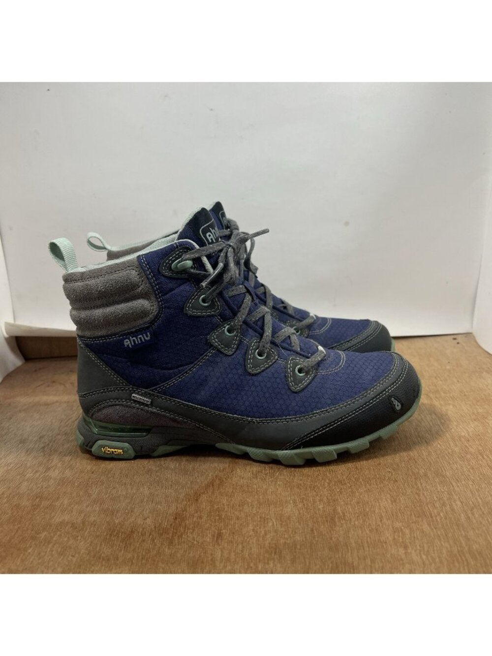 Ahnu Sugarpine Women's 8 Blue Hiking Boots Waterproof Vibram Sole